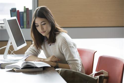 ib考試報(bào)名條件有哪些，需要準(zhǔn)備什么材料？